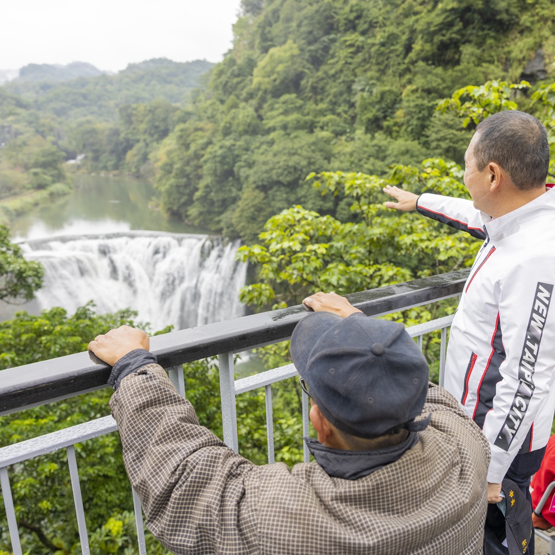 春天長腳，愛會跑來